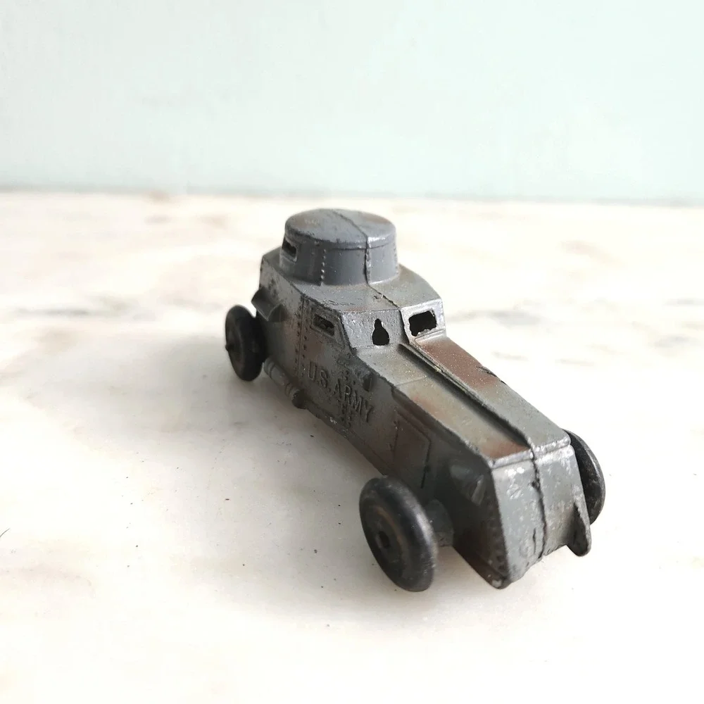 Vintage Tootsietoy US Army Armored Car Diecast Metal Rotating Turret Made in USA
